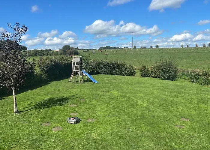 Le Du Vieux Chene Feriehus Bertogne